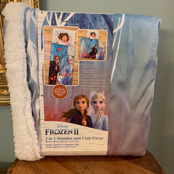 NWT Frozen 2 bundle 8 pc. & Anna and Elsa dolls - Picture 2 of 12